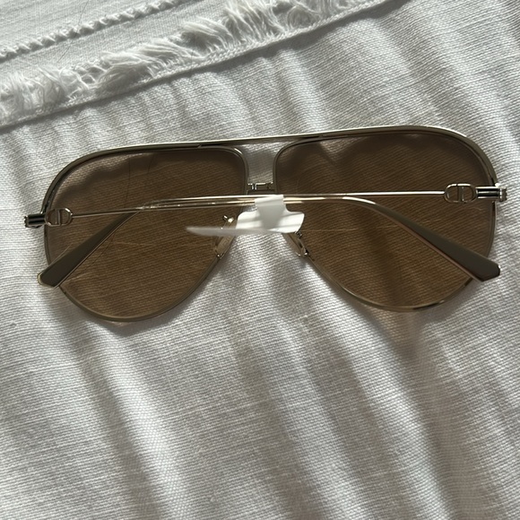 Dior Aviator Sunglasses - Picture 7 of 7